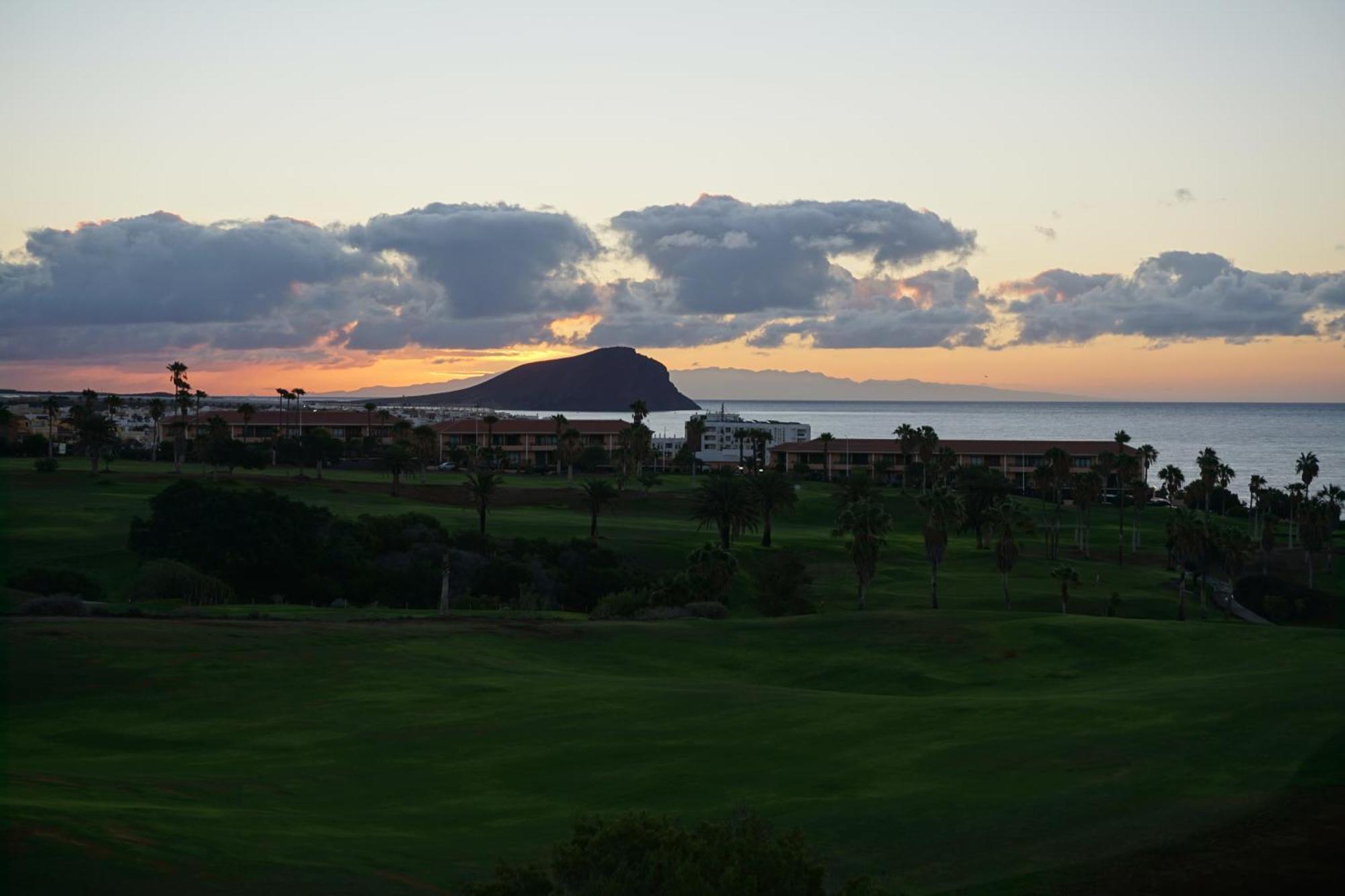 Golf Del Sur Apartment - Magnificent Panorama Of The Ocean, El Teide, And Montana Roja San Miguel de Abona Exterior photo